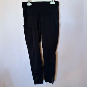 Lulu lemon leggings with pockets. Size 6
